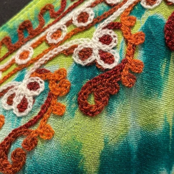 Wine’s Tie-Dye Summer Dress Short Sleeves Embroidered Size OS - Picture 11 of 13